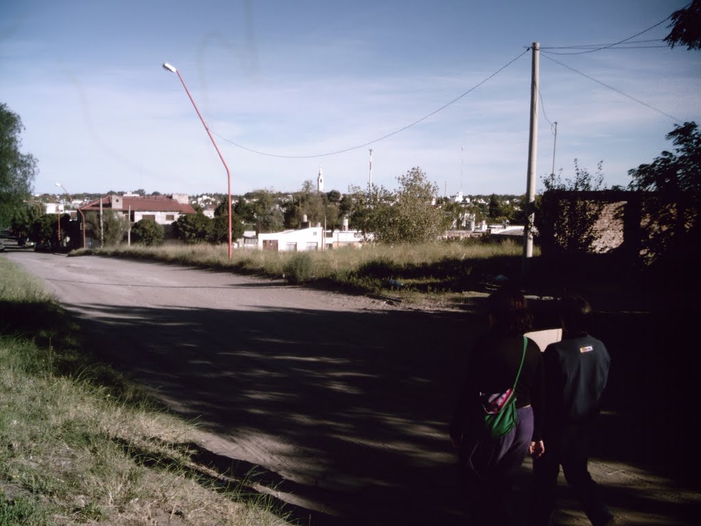 calle bouchard a la altura del parque