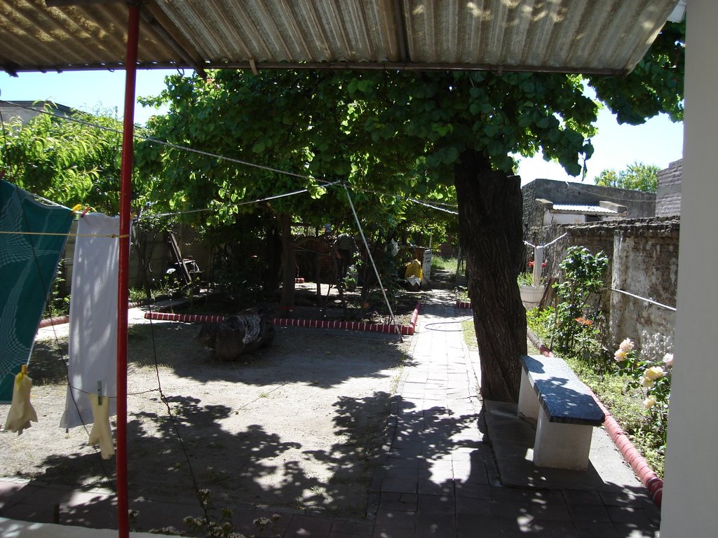 Fondo de la casa de Francisco Rossello