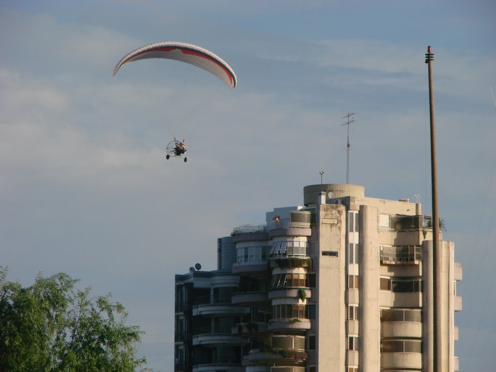Sobre la cuidad con el Eco 2