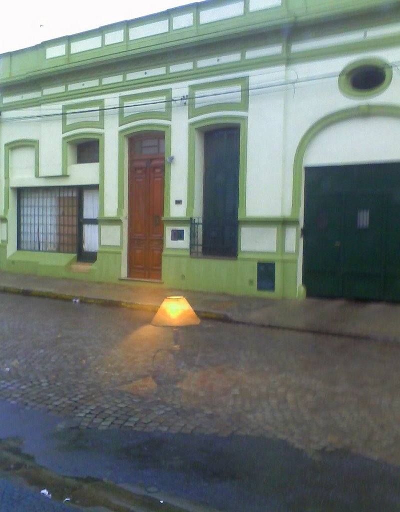 Reflejo en una mañana lluviosa