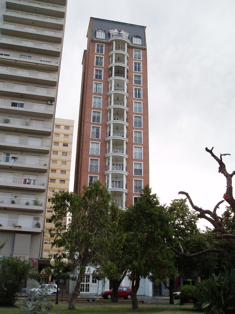 San Nicolas, Plaza