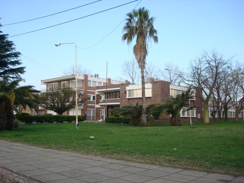 UTN - Facultad Regional San Nicolás / Lautaro