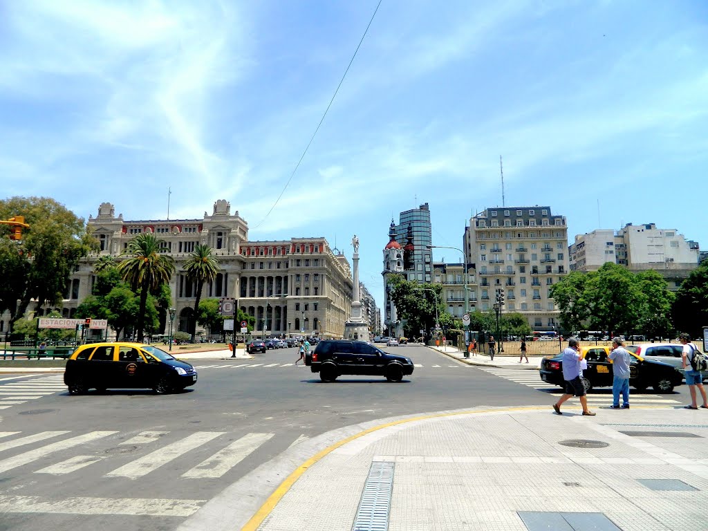 Palacio de Justicia y monumento a Lavalle. C.A.B.A.