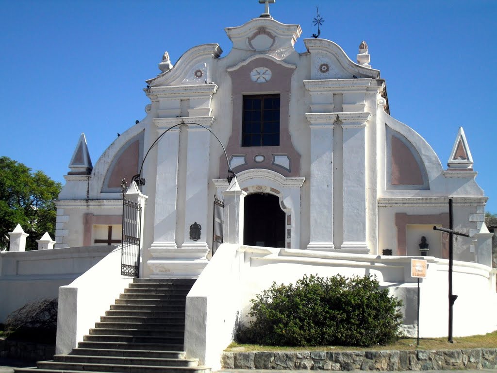 Iglesia contigua a la casa del Virrey Liniers...