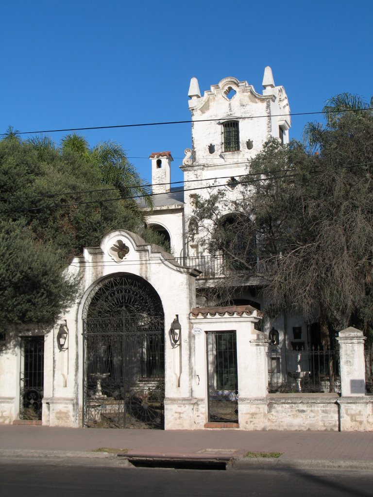 Nacional Historic Monument IN DANGER! Municipal non-protection / Monumento Histórico Nacional, arquitectura colonial cordobesa en riesgo