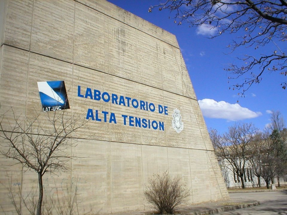 Facultad de Ciencias Exactas Fìsicas y Naturales