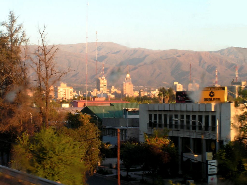 Mza. llegando a la ciudad