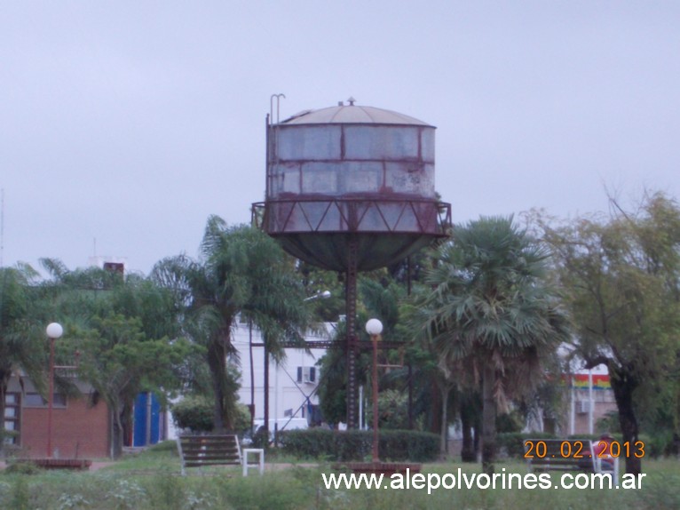 Estacion Tres Isletas - Tanque (www.alepolvorines.com.ar)