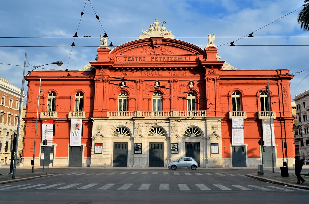 Театар Петруцели~~~Teatro Petruzzelli