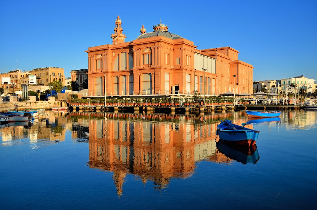 Театар Маргарита~~~Teatro Margherita