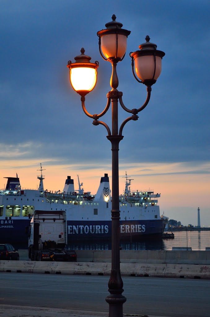 Светиљка~~~Lantern