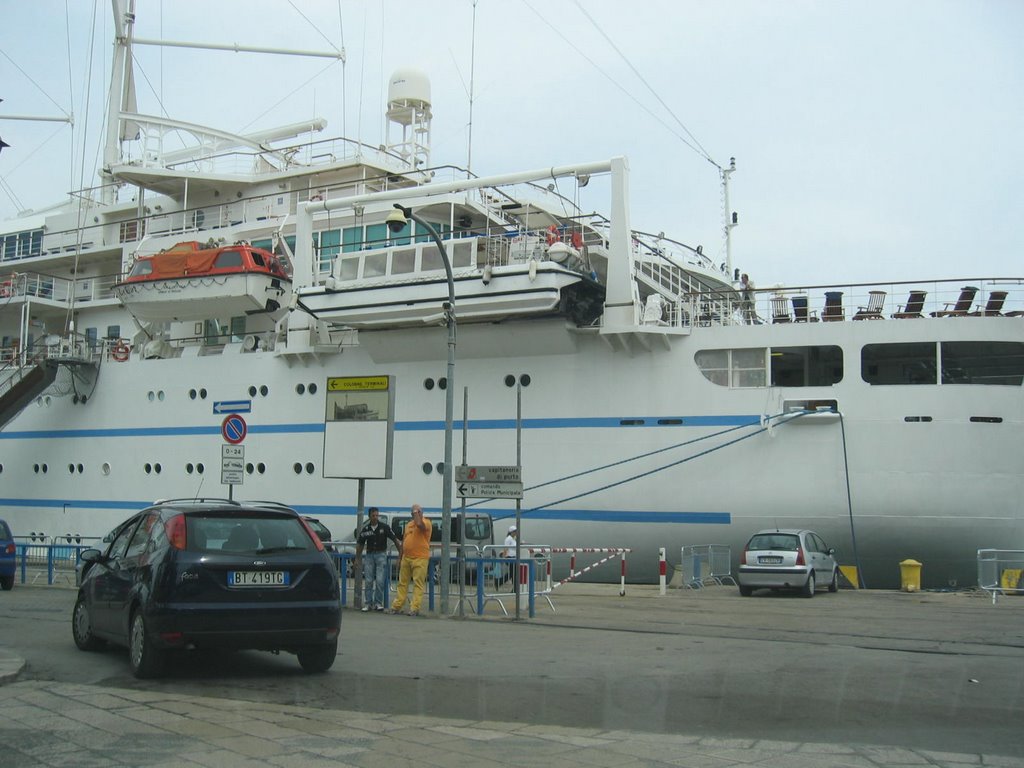 Brindisi Puglia www.trulliforsale.net