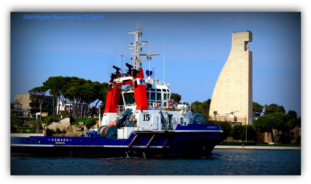 Marinedenkmal in Brindisi