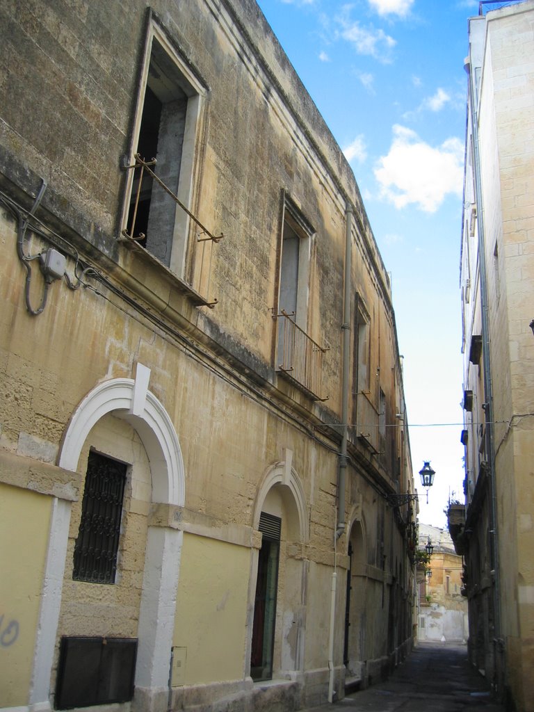 LECCE Puglia www.trulliforsale.net