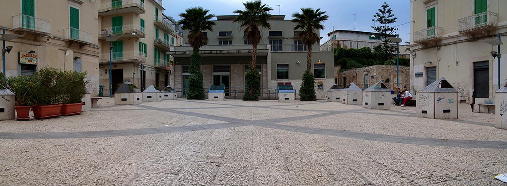 Molfetta, piazza Principe di Napoli