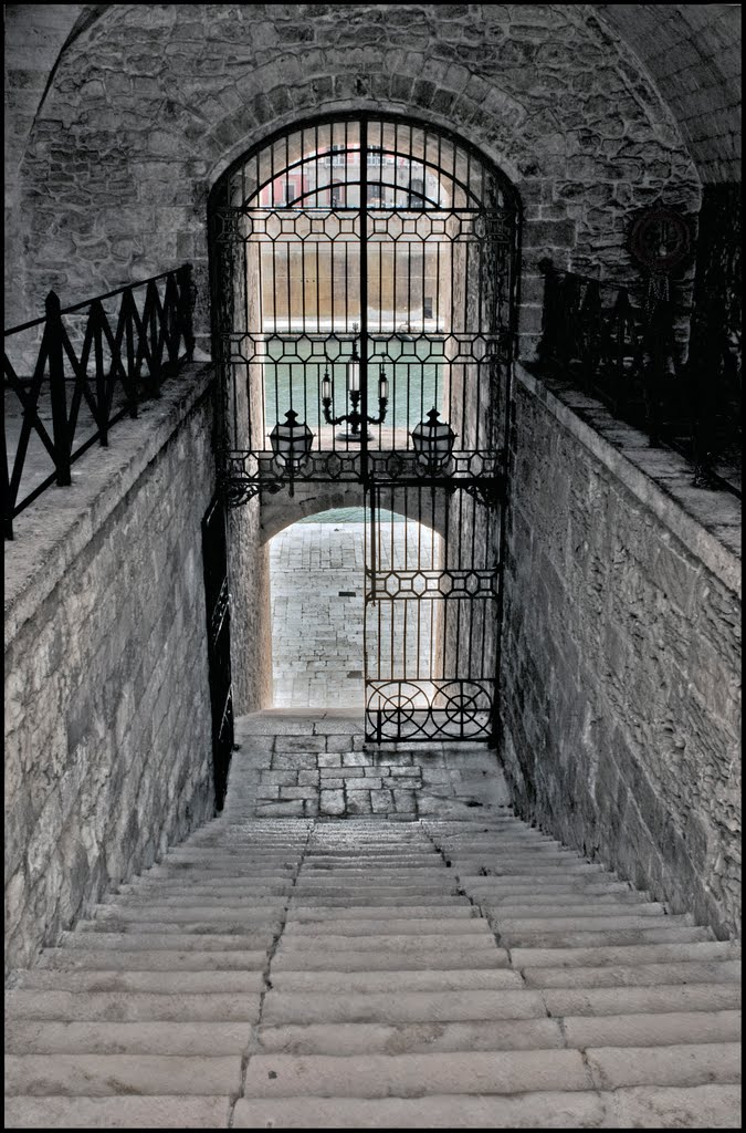 Taranto _ Fantasy-Accesso al canale navigabile -Castello Aragonese