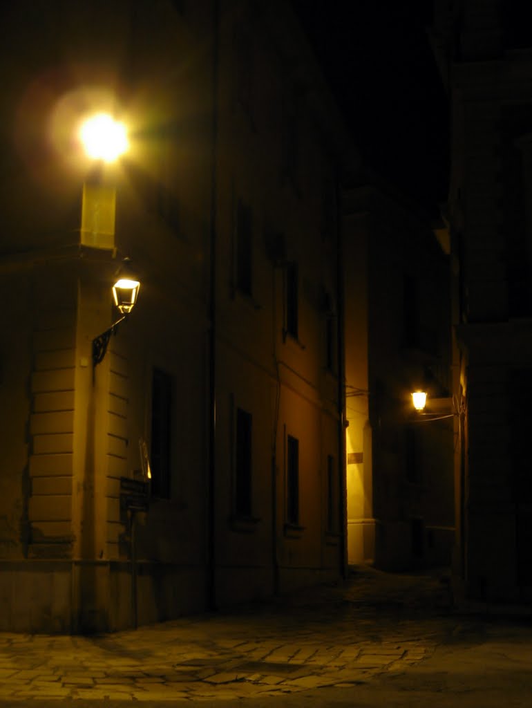 Taranto Vecchia _ street night view