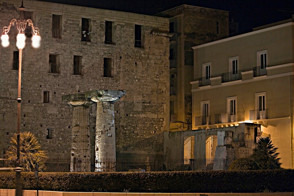 Colonne Doriche del Tempio di Poseidone - Taranto Vecchia