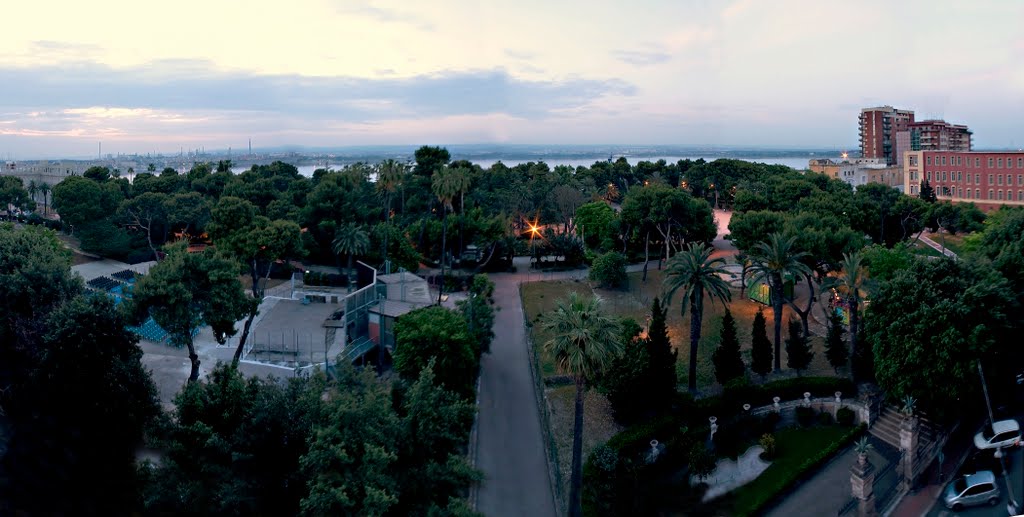 Taranto _La Villa Peripato in un Tramonto di Maggio
