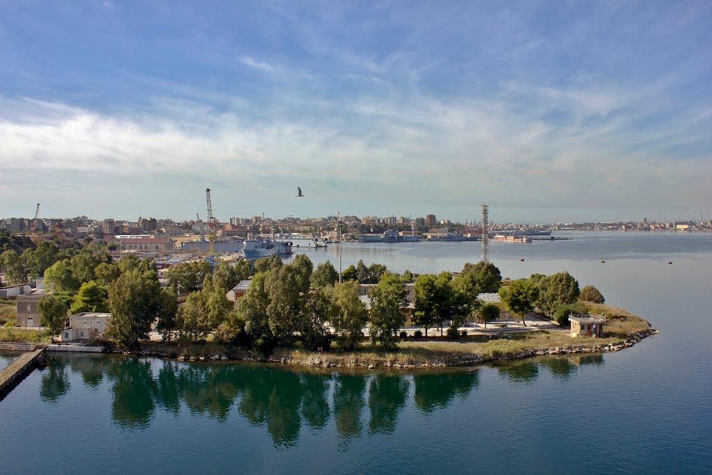 Taranto _ Il Promontorio del Pizzone _ dedicata a Viktor