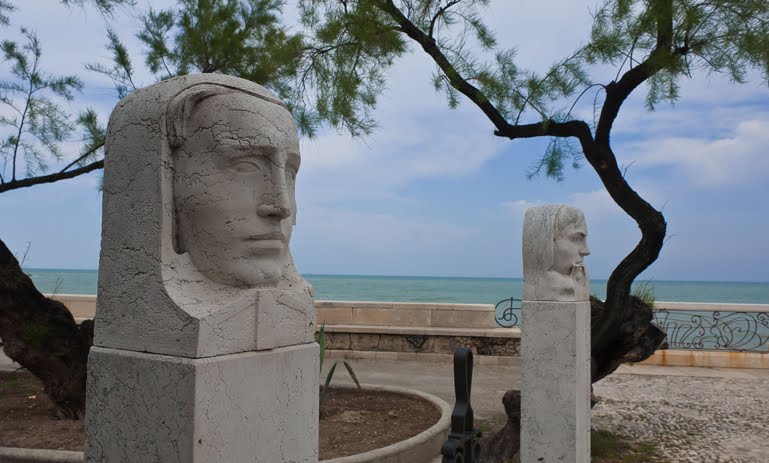 Particolare Villa Comunale - Trani