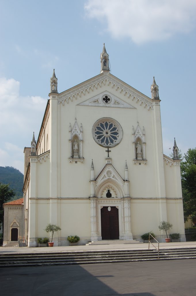 Chiesa parrocchiale di San Vitale. Castelnovo di Isola Vicentina, VI. Italia