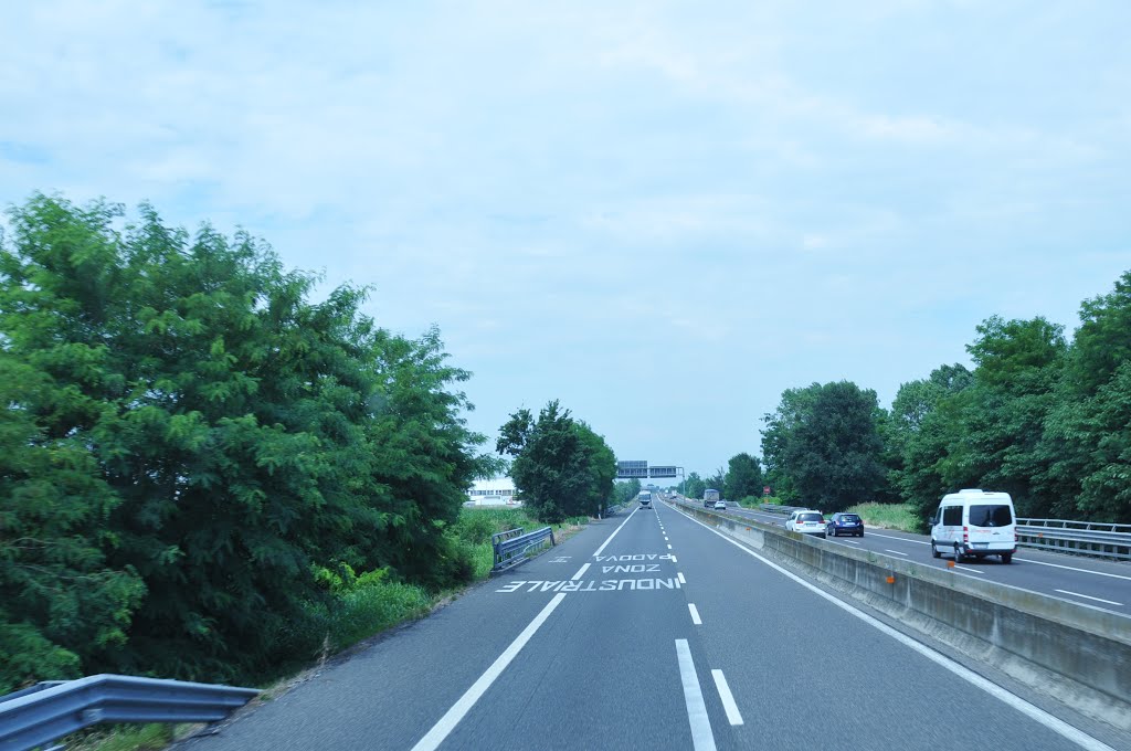 意大利威尼斯去佛罗伦萨的路上，Florence, Venice, Italy, to go on the road, Venezia, Italia, sulla strada per Firenze, Venedig, Italien, auf dem Weg nach Florenz, Cina Xinjiang, Urumqi il benvenuto alla visita della città China Xinjiang Urumqi, sind Sie herzlich eingelade