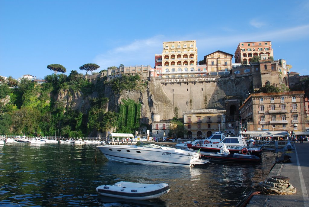 Sorrento: view from the harbour