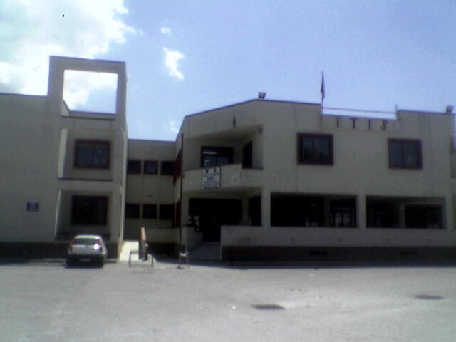 Itis A.Volta parcheggio
