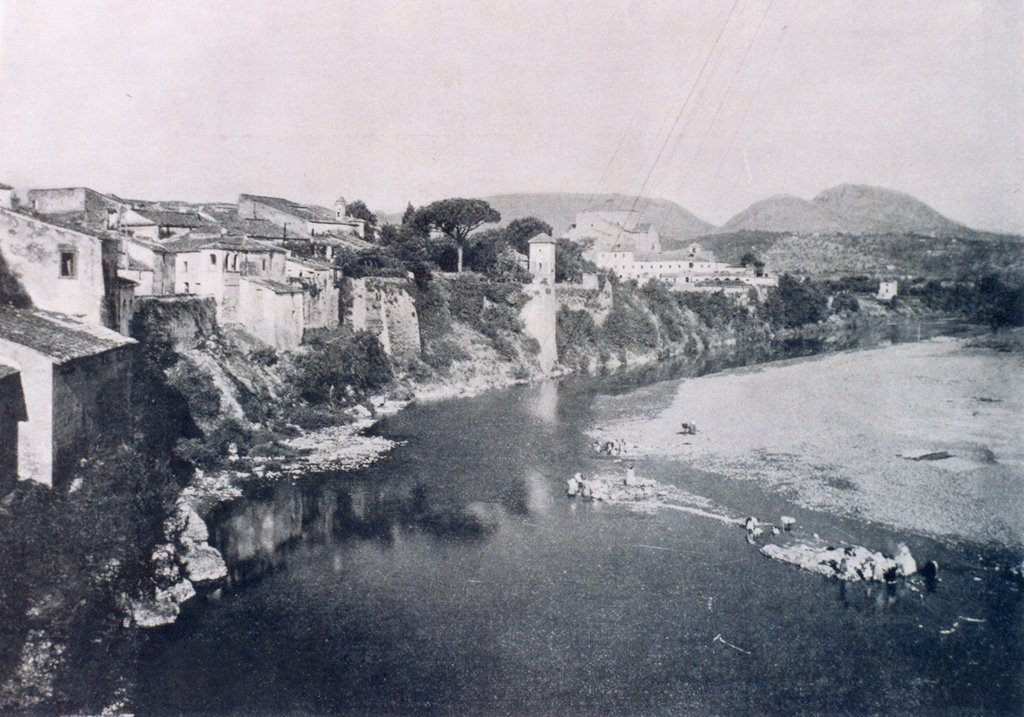 veduta di via posillipo e fiume calore prima del 1943