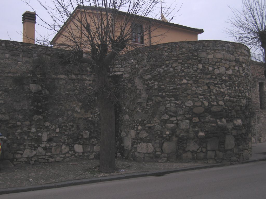 Torre mura longobarde