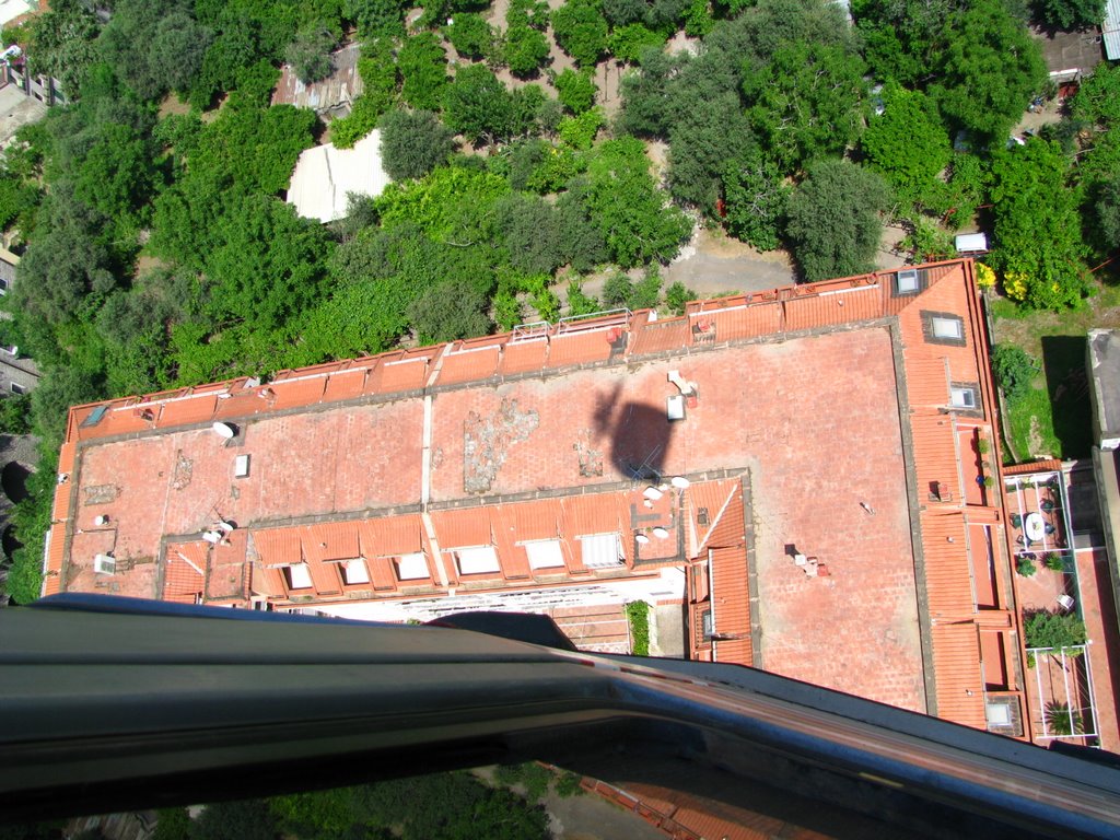 Lombra della funivia 1