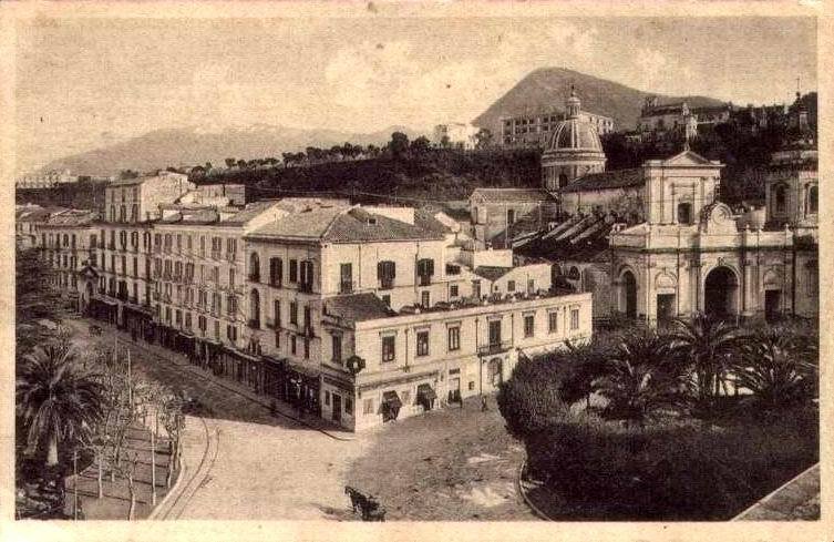 1936 - Piazza Duomo e via Mazzini