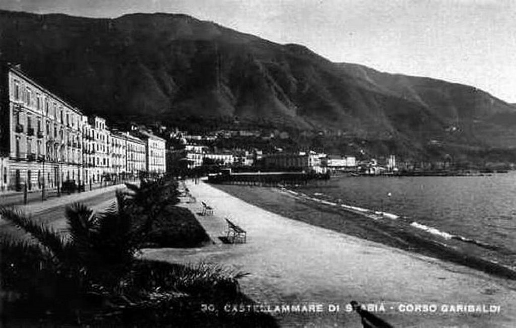 Veduta sul Lungomare Garibaldi