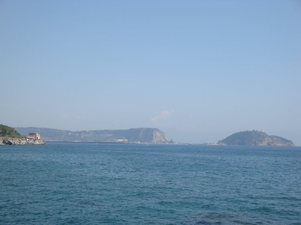 Posillipo e Nisida visti dal Lungomare Pertini