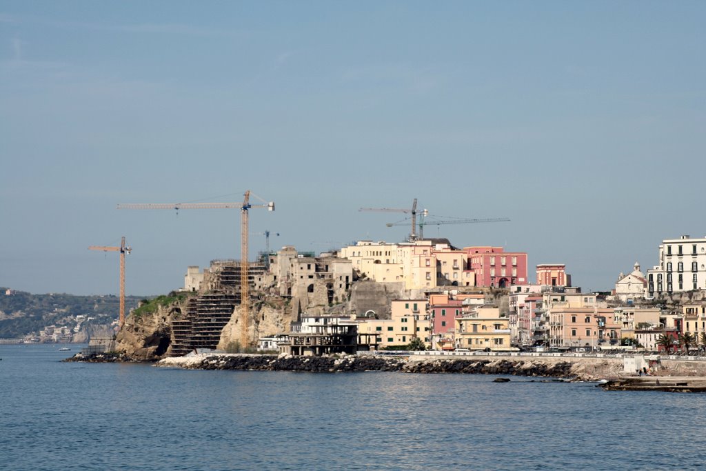 POZZUOLI RIONE TERRA