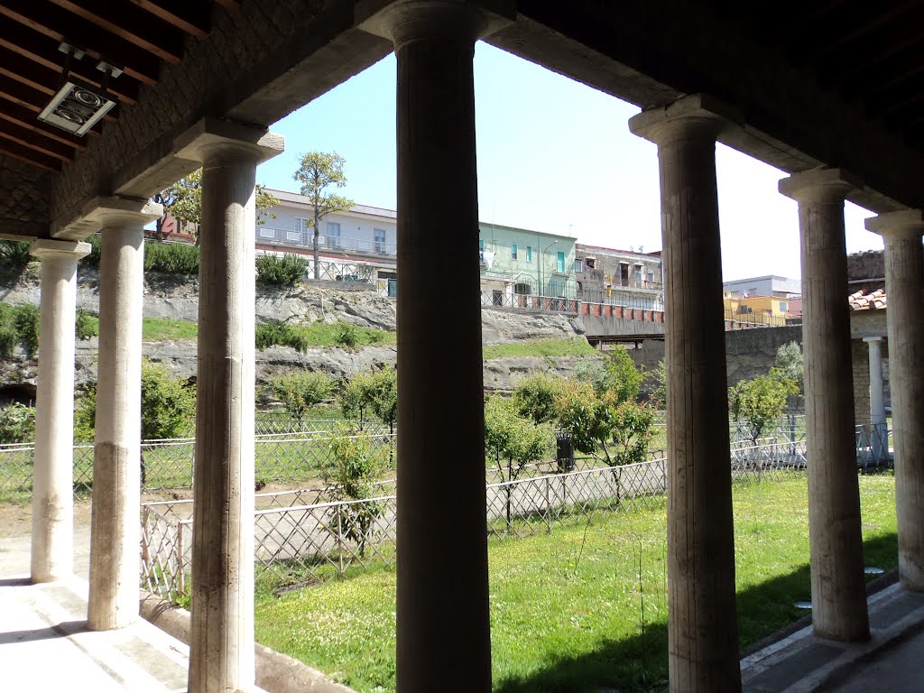 Perstilio della Villa di Poppea