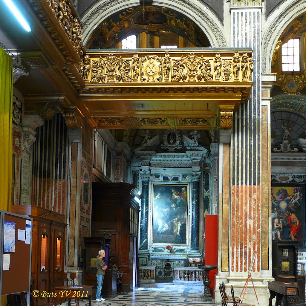 Genoa. The interior of the church  Chiesa del Gesu. Генуя. Интерьер церкви Чиеза дель Джезу