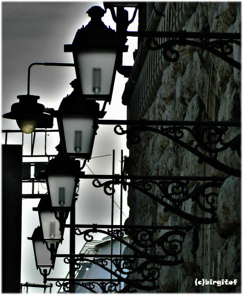 GENOVA - LAMPIONI