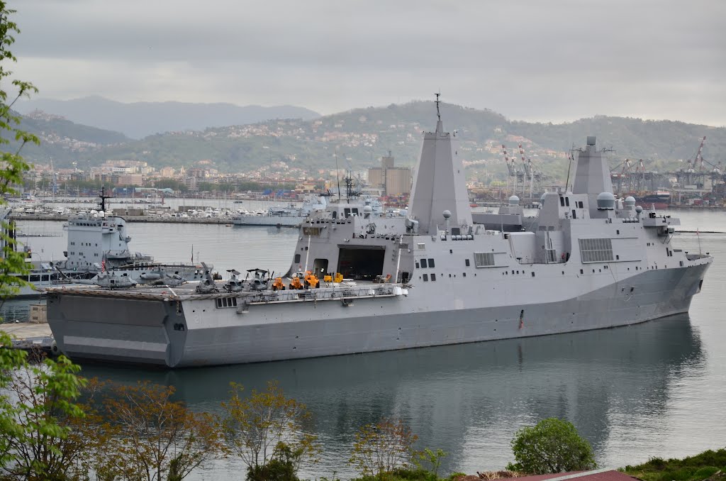 Marola - USS NEW YORK (LPD 21) "Never Forget" al Varicella