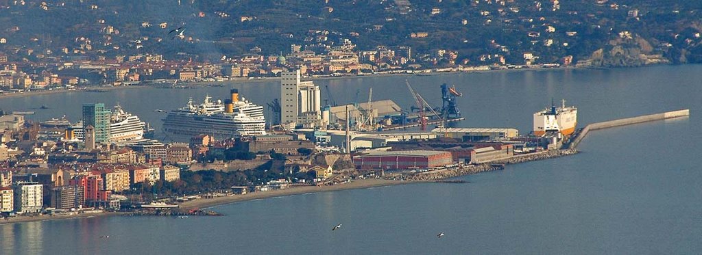 4 navi Costa in porto