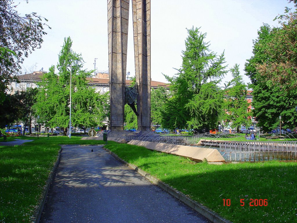 Bergamo - Praça de Alpini
