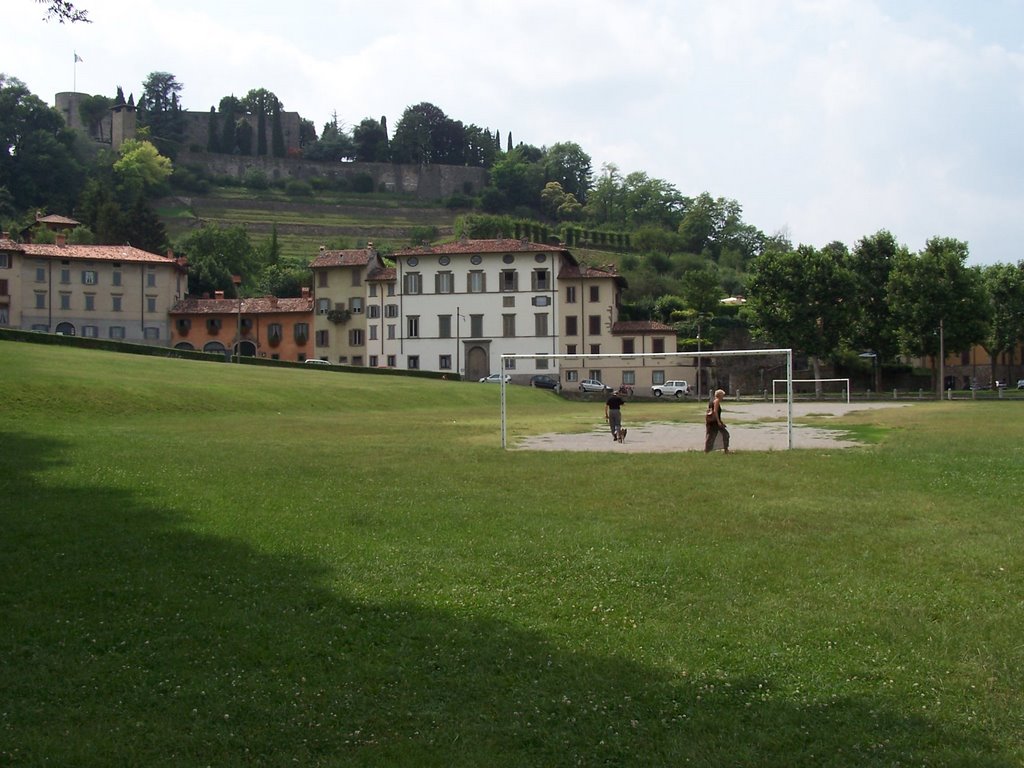 Bérgamo - Parque y campo de fútbol