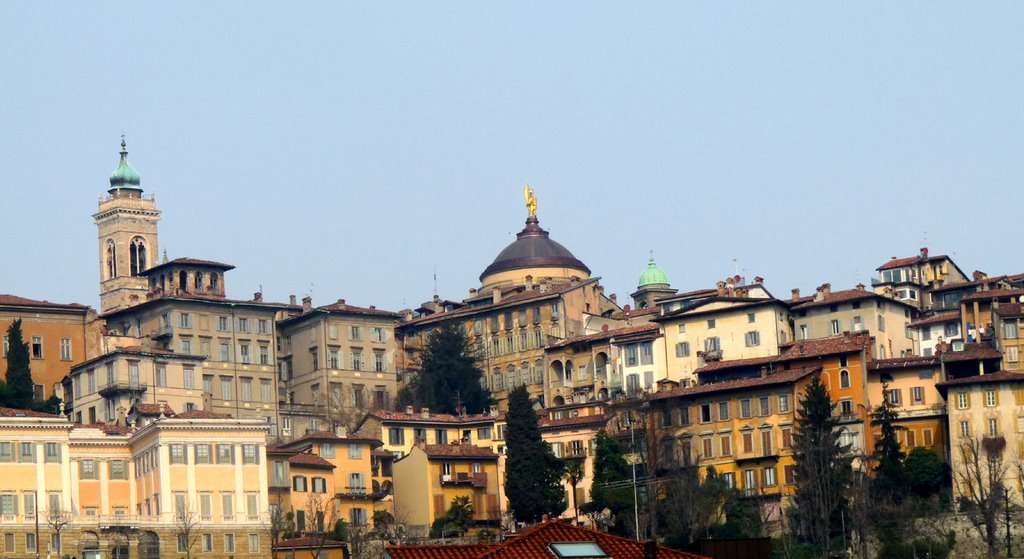 Bergamo Gap 14-3-09 The upper town -Città Alta