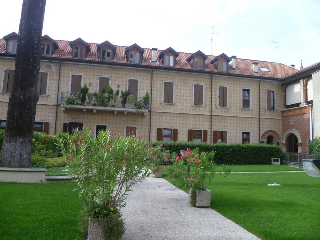 Busto Arsizio (VA) - bel palazzo in via Roma