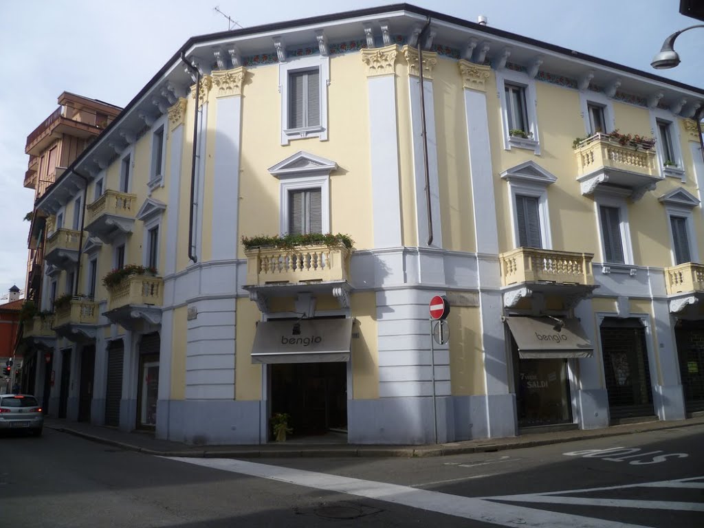 Busto Arsizio (VA) - Palazzo in via Paolo Camillo Marliani
