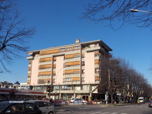 edilizia residenziale, V.le duca dAosta