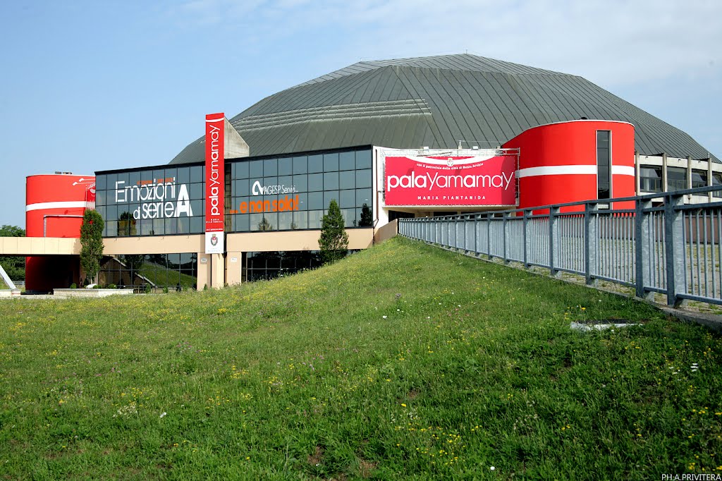 Busto PalaYamamay