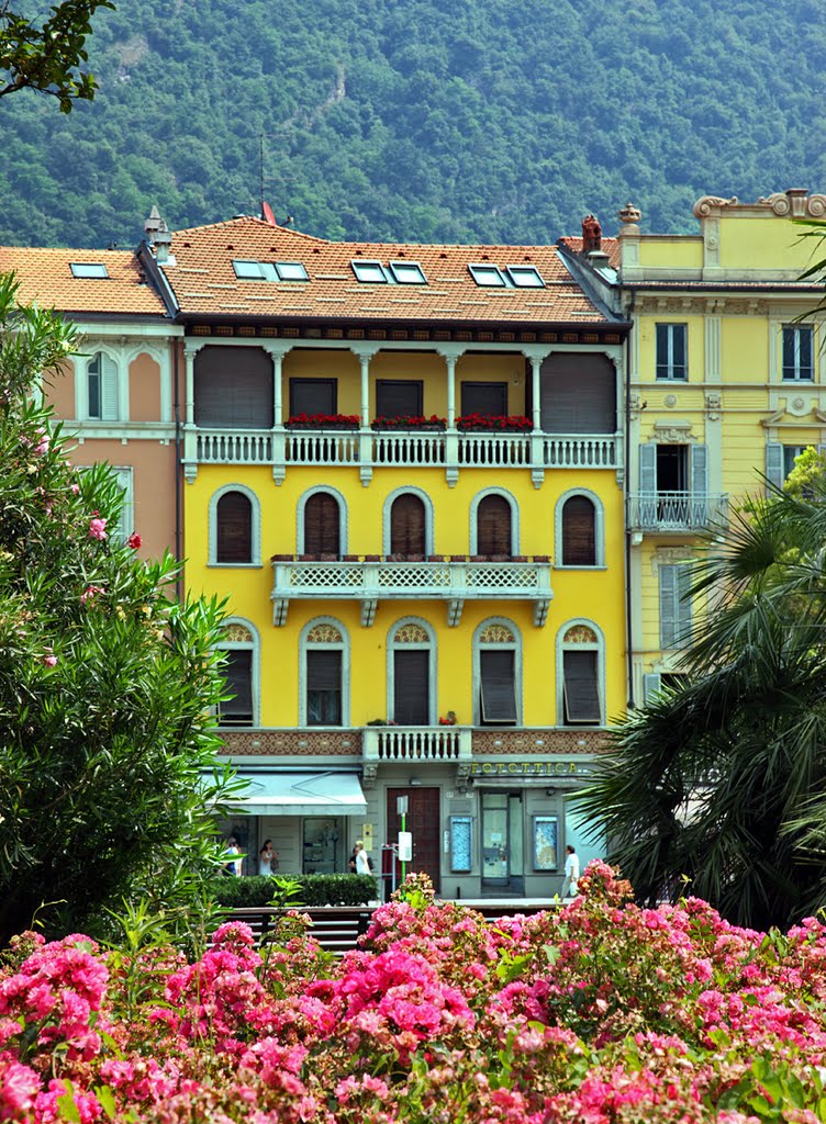Piazza Camillo Benso Conte di Cavour