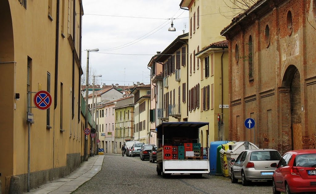 Via Bissolati
